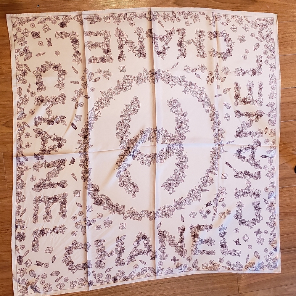 Ladies Chanel Headscarf